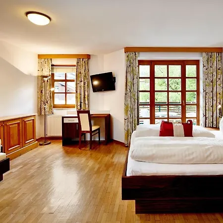 Appartements Am Stadtpark Zell Am See Room photo