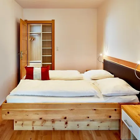 Appartements Am Stadtpark Zell Am See Room photo