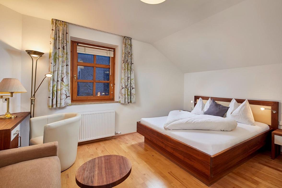 Am Stadtpark Apartment *